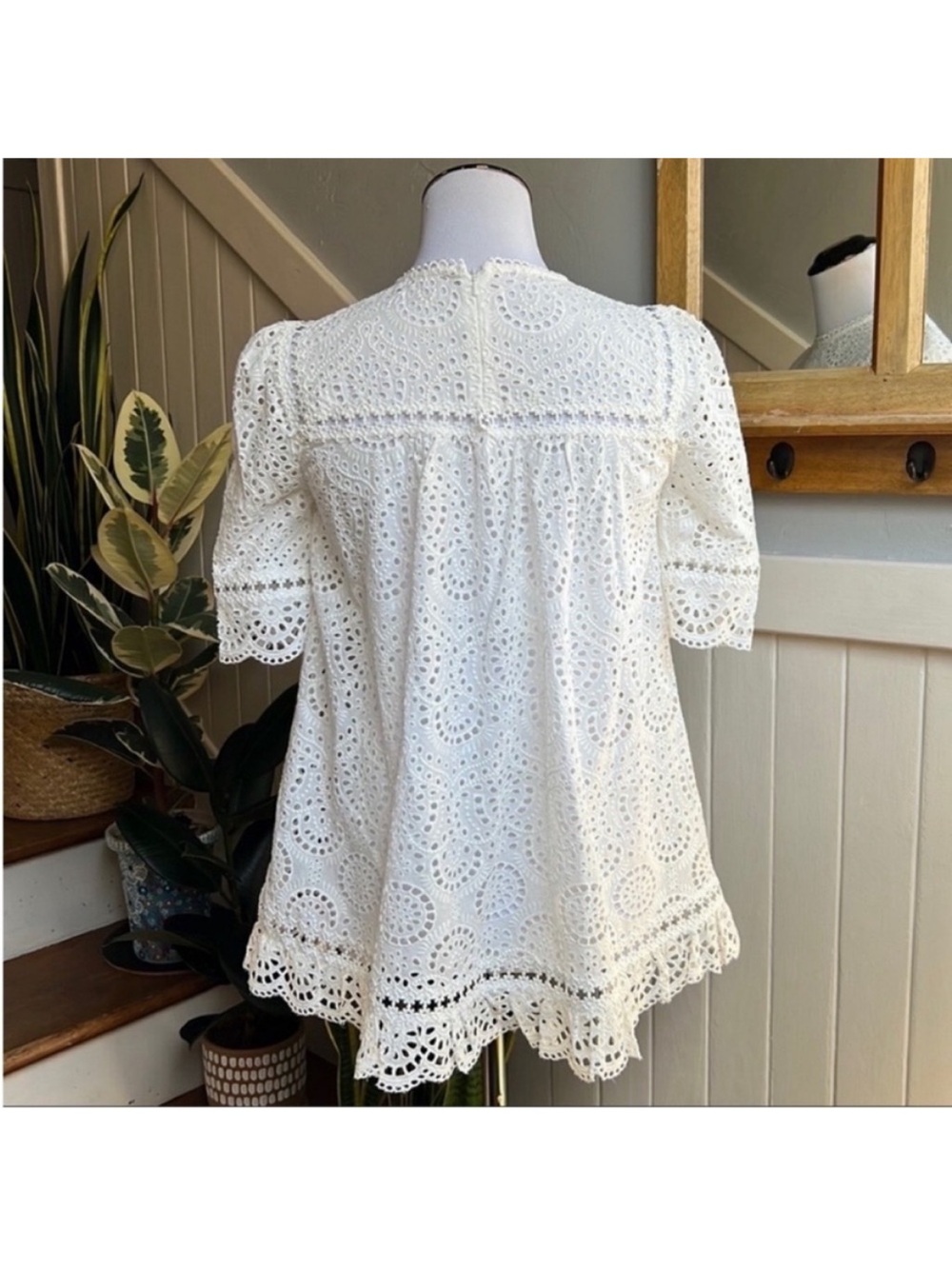 Zimmerman Lace Eyelet Short Sleeve Top in Pearl White Like New EUC - Picture 11 of 14